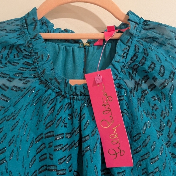 Lilly Pulitzer Caline Silk Top - Teal Bay Silk Swirl Clip - Picture 4 of 9